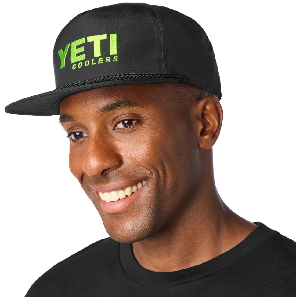 YETI Coolers® pet met platte klep en touwversiering